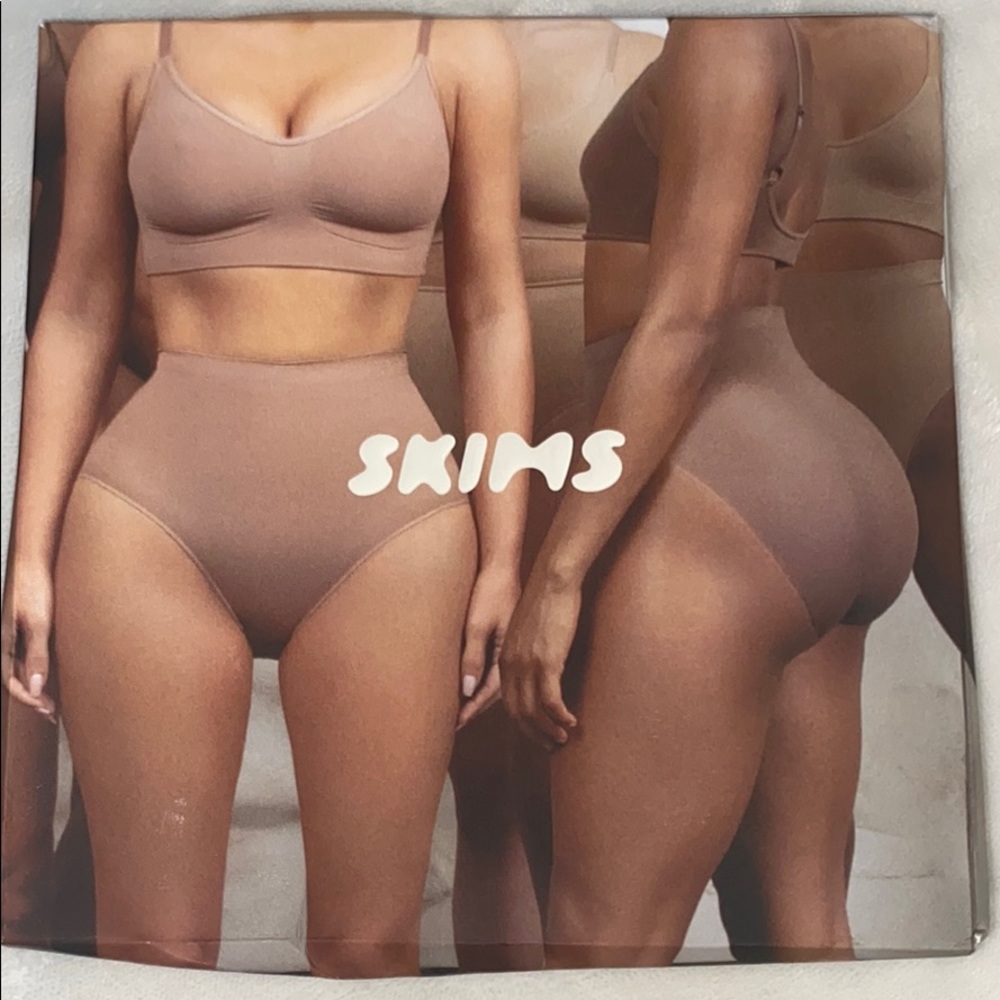 SKIMS HIGH-WAISTED BRIEF